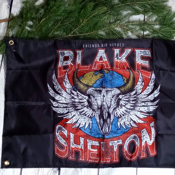Blake Shelton rare flags - Picture 2 of 3